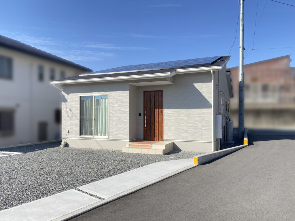 子どもの笑顔が育つ、22坪の平屋モデルハウス外観平屋｜富士市厚原｜IDK株式会社